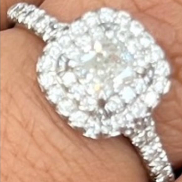 Tiffany & Co Platinum Engagement Ring - Picture 11 of 13